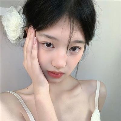 女孩的难忘生日 封面